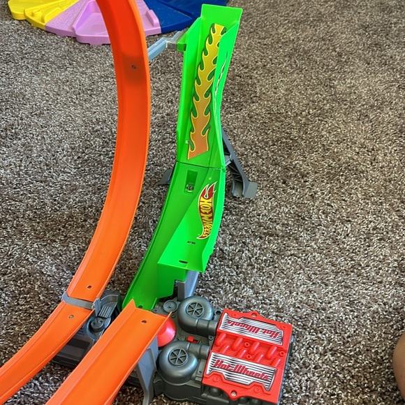 Hot Wheel Track 🔥 - Picture 3 of 6